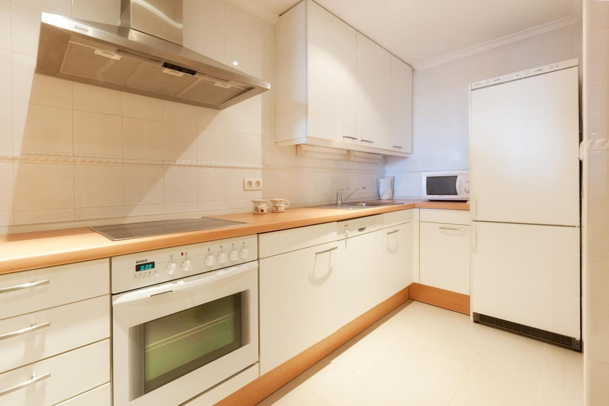 Bahia Beach Apartments Estepona Ruang foto