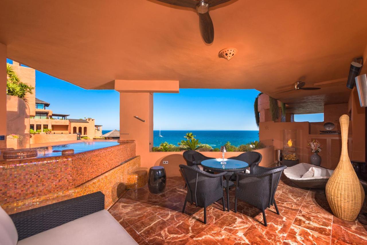 Bahia Beach Apartments Estepona Bagian luar foto