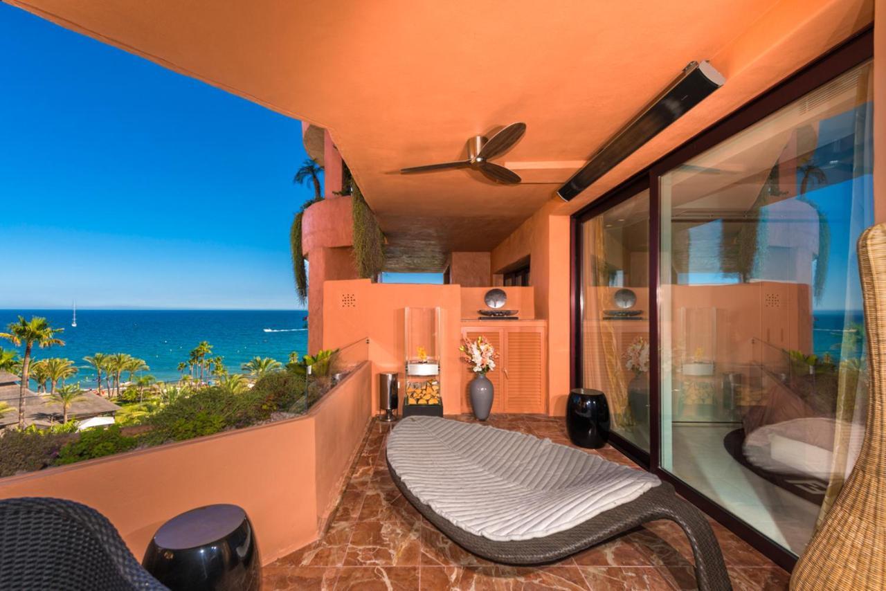 Bahia Beach Apartments Estepona Bagian luar foto