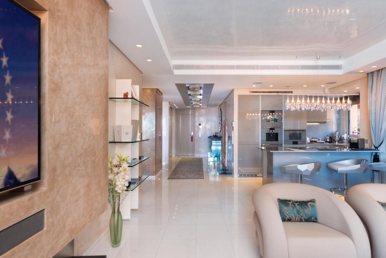 Bahia Beach Apartments Estepona Bagian luar foto