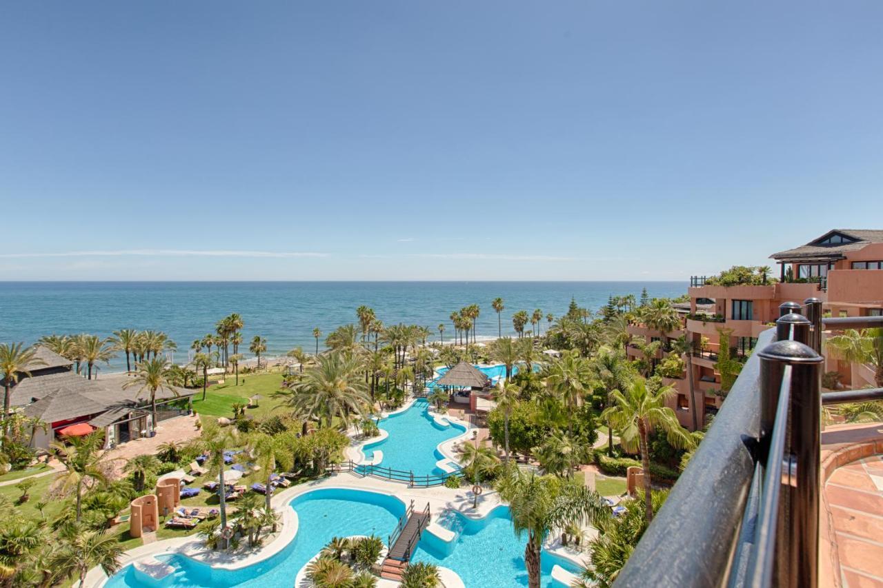 Bahia Beach Apartments Estepona Bagian luar foto